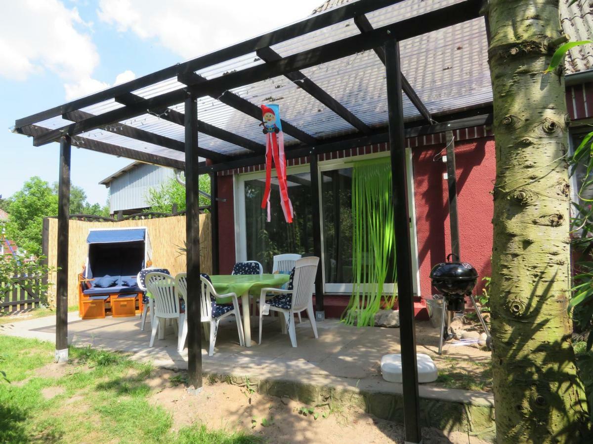 Ferienhaus Auf Vier-Linden-Hof Villa Kuden Ngoại thất bức ảnh